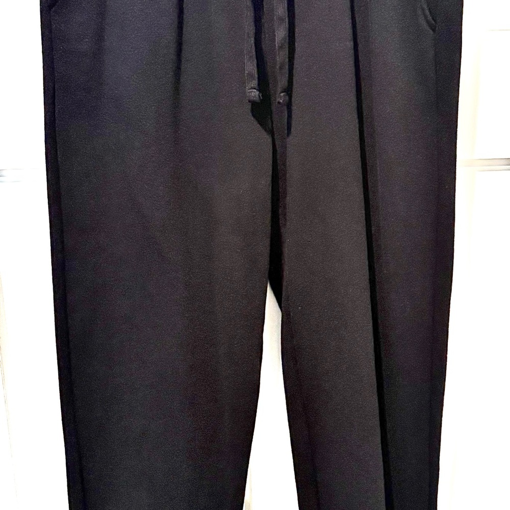 Women’s Old Navy Black Sweatpants